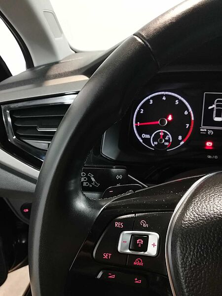 Volkswagen Polo 1.0 TSI Advance DSG 70kW