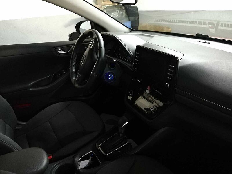 Hyundai Ioniq HEV 1.6 GDI Klass
